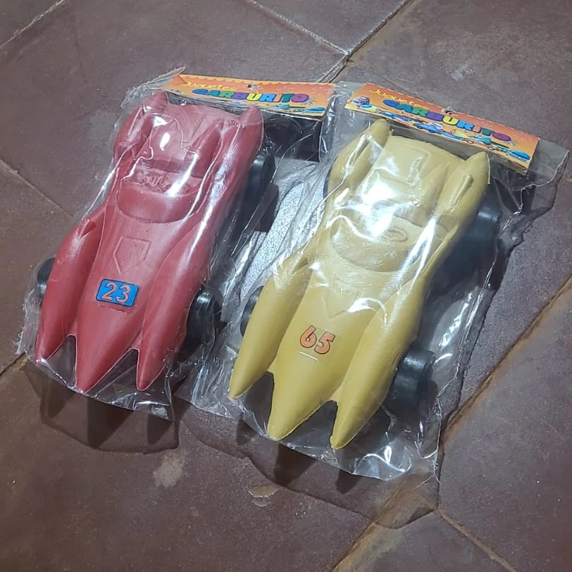 Auto econom chico